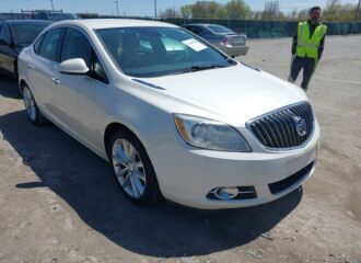  2013 BUICK  - Image 0.