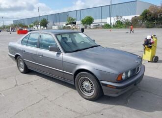  1992 BMW  - Image 0.