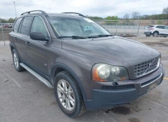  2005 VOLVO  - Image 0.