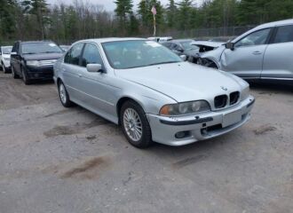  2002 BMW  - Image 0.