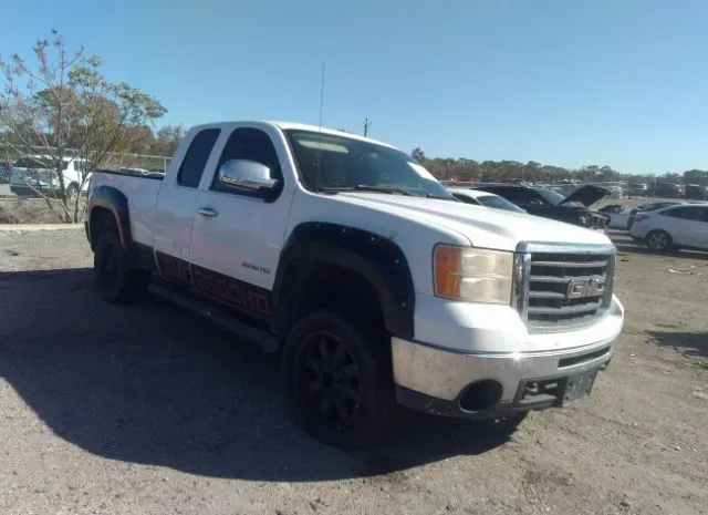 2010 GMC  - Image 1.