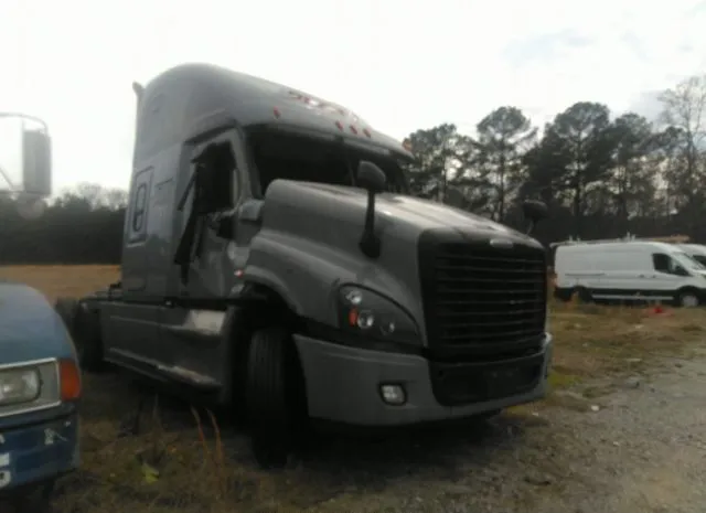 2015 FREIGHTLINER  - Image 1.