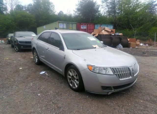 2011 LINCOLN  - Image 1.