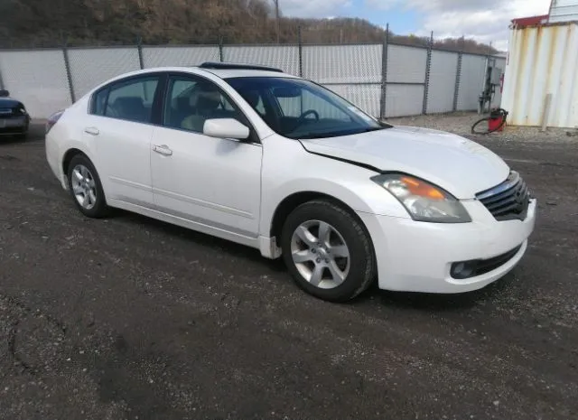 2009 NISSAN  - Image 1.