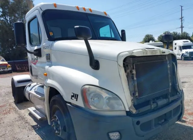 2013 FREIGHTLINER  - Image 1.