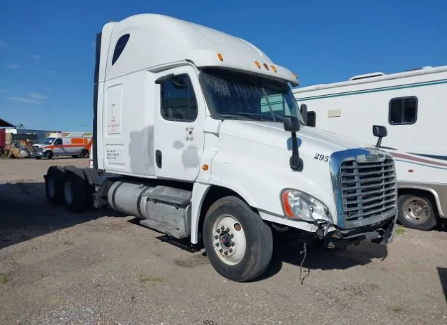 2015 FREIGHTLINER  - Image 1.