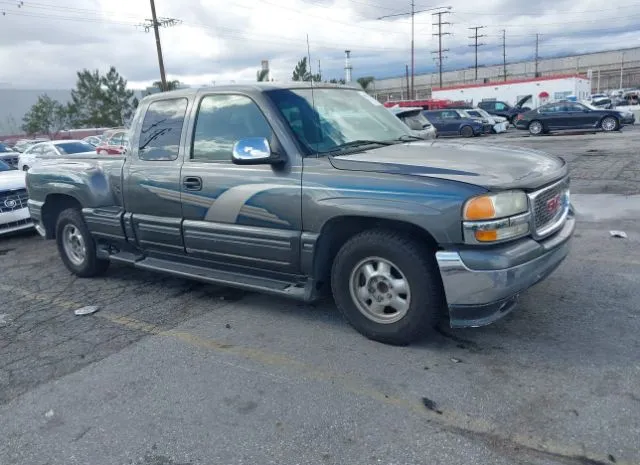 2001 GMC  - Image 1.