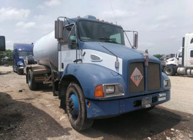 2004 KENWORTH  - Image 1.